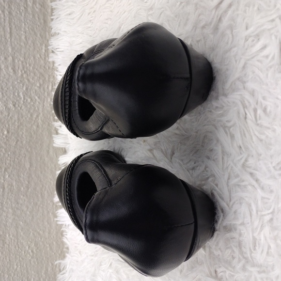 AGL Attilio Giusti Leombruni Black Leather Patent Fringe Toe Low Heel Pump Shoe - Picture 5 of 16